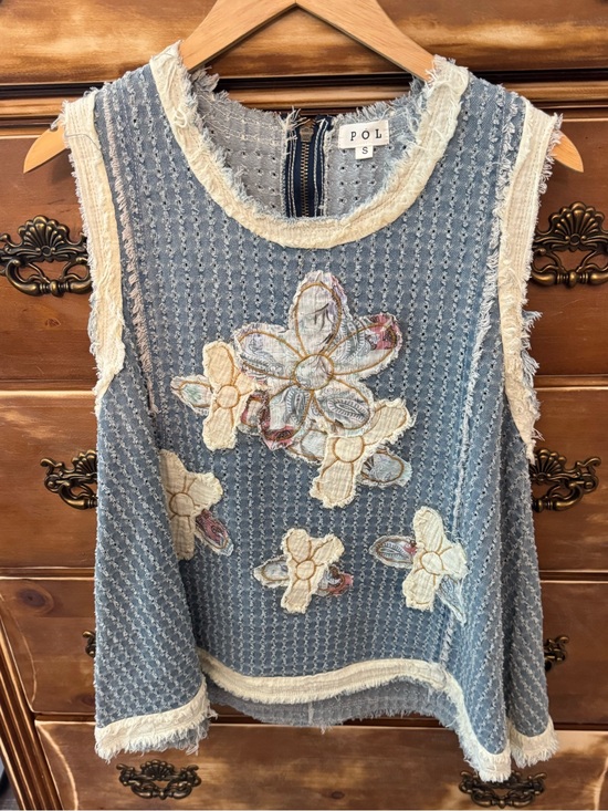 POL Tops - POL Boho Floral Applique Textured Sleeveless Top Blue Cream Small NWT